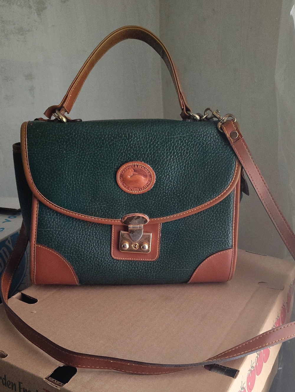 Vintage Douney& Bourke Green and Brown Leather Satchel Handbag. Magnificent Cond